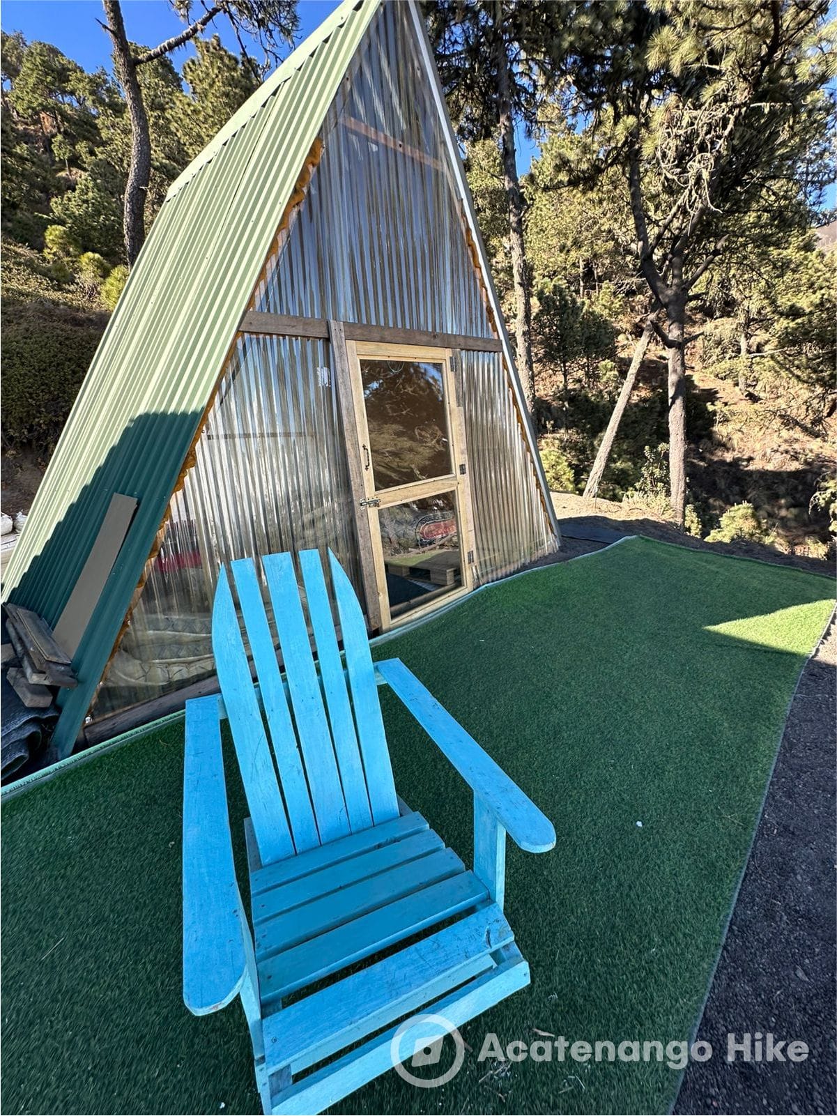 acatenango-glamping-viewpoint-chairs-above-clouds-guatemala-1